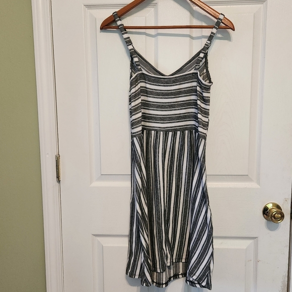 Universal Thread Black and White‎ Striped Dress - Picture 4 of 4